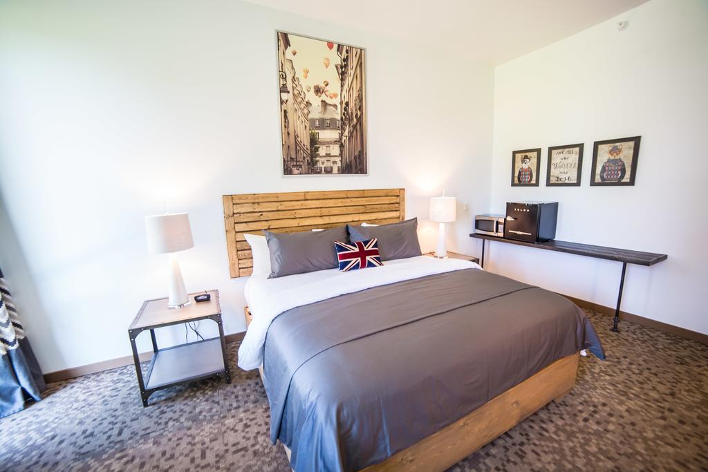 Okoboji Commons Hotel Екстериор снимка