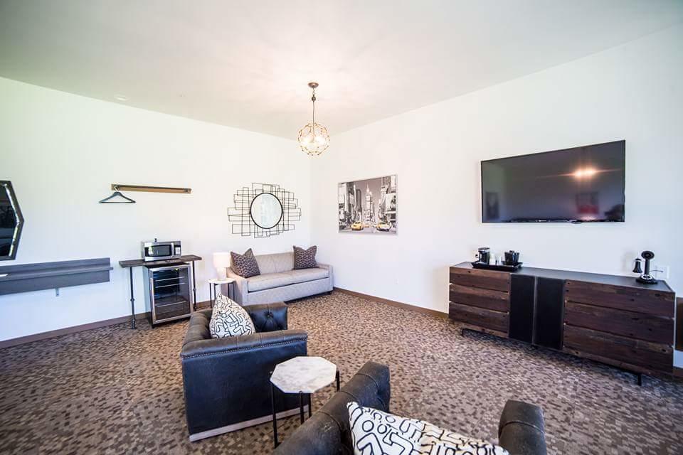 Okoboji Commons Hotel Екстериор снимка